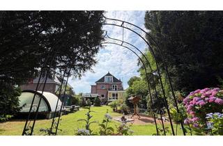 Haus kaufen in 25436 Uetersen, Individuelles Wohnhaus mit parkähnlichem Garten in begehrter Wohnlage