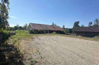 Grundstück zu kaufen in 83093 Bad Endorf, Naturnah wohnen - Erschlossenes Baugrundstück mit Baugenehmigung für zwei Einfamilienhäuser
