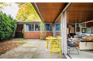 Immobilie mieten in 64546 Mörfelden-Walldorf, Denkmalgeschützter Richard-Neutra-Bungalow mit großem Garten in ruhiger Wohnlage
