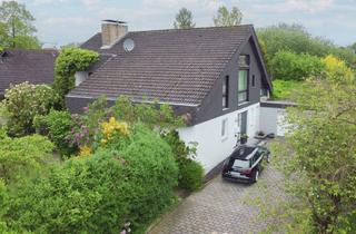 Haus kaufen in 32257 Bünde, Ihr neues Zuhause: Großzügiges Zweifamilienhaus mit tollem Garten und Garage in Bünde