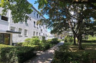 Wohnung kaufen in Passage, 12353 Berlin, Berlin - Freie 2,5 Zimmer Wohnung in 12353 Berlin-Buckow Gropiuspassagen