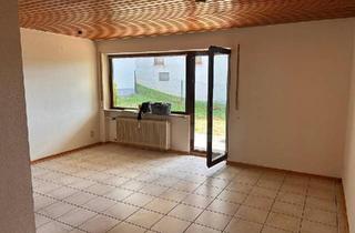 Wohnung kaufen in 78086 Brigachtal, Brigachtal - Gartengeschosswohnung mit Terasse und Stellplatz
