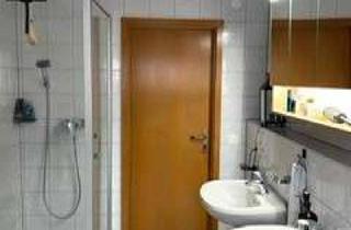 Wohnung kaufen in Heilbronner Straße 19, 74252 Massenbachhausen, Wohnraum mit Balkon: 3-Zimmer-Wohnung in Massenbachhausen
