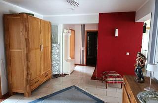 Wohnung kaufen in Klingenstraße 104, 42651 Solingen-Mitte, Großzügige 4-Zimmer-Wohnung mit Garage und Stellplatz in Solingen