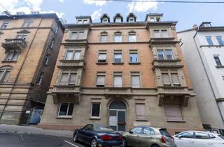 Wohnung kaufen in 70190 Mitte, Charmante Jugendstilwohnung mit Balkon und Tageslichtbad - Urbanstraße