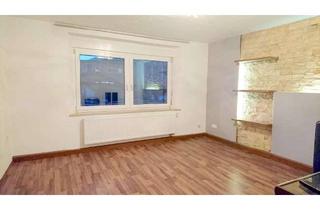 Wohnung mieten in 93053 Kasernenviertel, Ab 01.10. In Uninähe, Hochparterre: Ideal für 2er-Studenten-WG geeignet, helle 2ZKB mit Einbauküche!