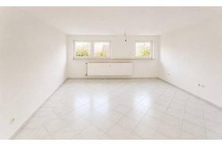 Wohnung mieten in Ostendstraße 13, 68623 Lampertheim, Modernisierte 1-Zimmer-Wohnung mit Einbauküche, zwei Bädern und zusätzlicher Nutzfläche