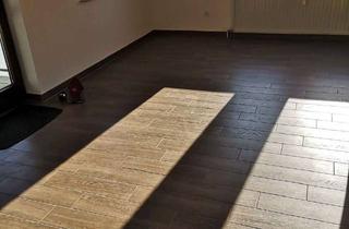 Wohnung mieten in Unter Den Äckern 18, 74182 Obersulm, Alltagstaugliche 3,5-Zimmer-Wohnung in Obersulm