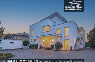 Haus kaufen in 53332 Bornheim, Luxuriöses 4-Familienhaus mit freier Hauptwohnung