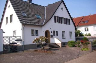Haus kaufen in 33609 Innenstadt, Solides und gepflegtes EFH auf großem Grundstück (Potential: s. Sonstiges) in Innenstadtlage (33609)