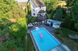 Haus kaufen in 67271 Mertesheim, Wohnen am Wasser: Ehemaliges Mühlenanwesen mit Pool, Bachgrundstück und 3 Wohneinheiten