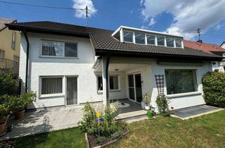 Haus kaufen in 86316 Friedberg, Zweifamilienhaus in hervorragender Lage in Friedberg-West