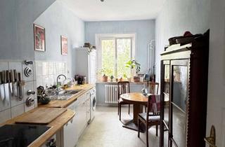 Immobilie mieten in 12103 Tempelhof, Zweiraum-Wohnung 60m² - frisch renoviert - 13.8. - 13.11.26 Zwischenmiete