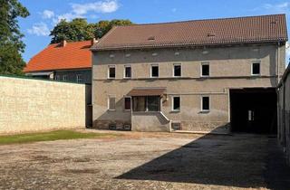 Mehrfamilienhaus kaufen in 06686 Lützen, Mehrfamilienhaus zur Fertigsanierung mit Garagen und großem Hof (provisionsfrei für Käufer)