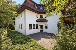 Wohnung kaufen in 82319 Starnberg, Charmante, großzügige 2-Zimmer-Wohnung mit Südbalkon und Blick ins Grüne in Söcking bei Starnberg