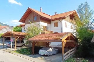 Wohnung kaufen in 83661 Lenggries, Wohnen wie im Haus: Große Wohnung (6 Räume) mit Garten und Bergpanorama