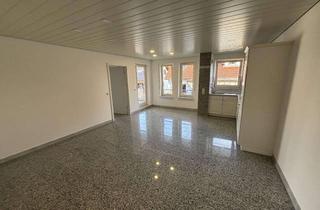 Wohnung kaufen in 74343 Sachsenheim, Stilvolle, gut geschnittene 2-Zimmer-Wohnung mit Balkon und Garage in Sachsenheim