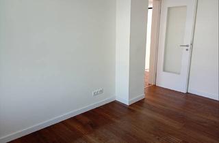 Wohnung mieten in 63538 Großkrotzenburg, Helle, voll renovierte 4-Zimmer-Wohnung mit Balkon in der Nähe von Hanau