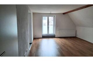 Wohnung mieten in Bergstraße 38, 72172 Sulz, Zuhause mit vier Zimmern und Balkon in Sulz am Neckar