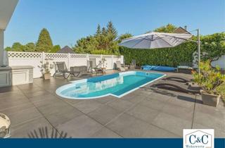 Haus kaufen in 70806 Kornwestheim, Exklusiver Bungalow mit Einliegerwohnung mit Pool und viel Privatsphäre