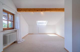 Wohnung kaufen in 83115 Neubeuern, 2-Zimmer-Dachgeschosswohnung in idyllischer Wohnlage von Neubeuern