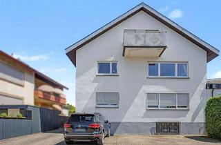 Wohnung kaufen in 76547 Sinzheim, Einziehen und wohlfühlen – renovierte 4-Zimmer-Wohnung mit großem Balkon, EBK und Stellplatz