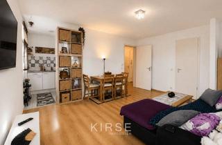 Wohnung kaufen in 40599 Hassels, Attraktive Kapitalanlage – vermietete Eigentumswohnung mit Balkon und Tiefgaragenstellplatz