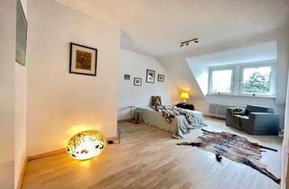 Wohnung kaufen in 61350 Bad Homburg, Jetzt neu entdecken - Helle 3-Zimmer-Dachgeschoss-Wohnung in stadtnaher, ruhiger Lage