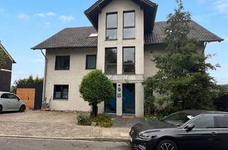 Wohnung mieten in Hochstr., 45529 Hattingen, Wohnen im Grünen mit Ruhrauenblick: Großzügige 3,5-Zimmer-Wohnung im 1. OG
