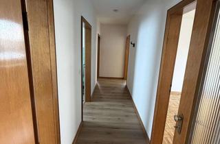 Wohnung mieten in Schwalbacher Str. 15, 65343 Eltville, Sanierte 4-Zimmerwohnung zentral in Eltville