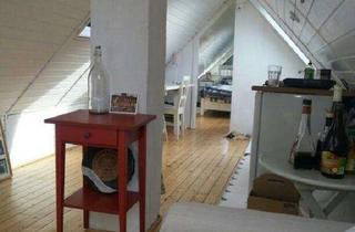 Wohnung mieten in 22175 Bramfeld, Charmante sanierte 2-Zimmer-DG-Wohnung in Wandsbek - Hamburg Bramfeld
