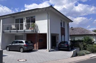 Wohnung mieten in Ledderhoser Weg 22, 55543 Bad Kreuznach, Lichtdurchflutetes, modernes 1-Zimmer-Appartement auf dem Kuhberg – Südbalkon, EBK & Stellplatz