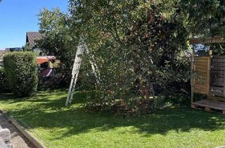 Doppelhaushälfte kaufen in 84424 Isen, Charmante Doppelhaushälfte mit großem Eckgrundstück, 3 Garagen, Ausbaupotenzial in Isen