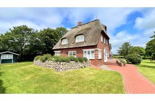 Haus kaufen in 25938 Wrixum, Historisches Herrenhaus im Gutshaus-Ensemble, herrliches Anwesen, Einzelhaus-Charakter mit Garten!