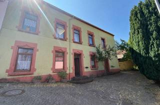 Bauernhaus kaufen in 66693 Mettlach, Ehemaliges, großes Bauernhaus mit Scheune im Mettlacher OT Saarhölzbach zu verkaufen!