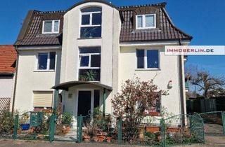 Wohnung kaufen in 12489 Berlin, IMMOBERLIN.DE - Top-Investment: Großzügige Wohnung mit Balkon in Ruhelage