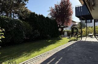 Wohnung kaufen in 85465 Langenpreising, MH Immobilien- charmante EG-Wohnung mit Südterrasse und Süd-Westgarten in real geteiltem Drei-FH