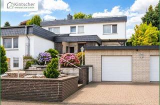 Wohnung kaufen in 51399 Burscheid, Meisenweg in Burscheid: 4 Zimmer-Wohnung mit dem Wohngefühl eines Hauses - "Dach"-Terrasse, Garten