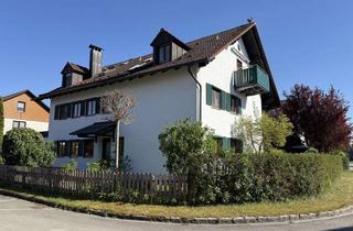 Wohnung kaufen in 85465 Langenpreising, MH Immobilien- repräsentatives Refugium in einem Dreifamilienhaus - auch für Mehrgenerationen