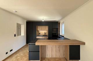 Wohnung kaufen in 96047 Bamberg, Renovierte 4,5-Zimmer-Wohnung im Haingebiet mit Loggia