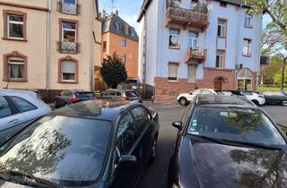 Wohnung kaufen in Händelstraße, 60318 Nordend-West, Wohnen mit Charakter: Eigentumswohnung in der Händelstraße