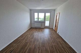 Wohnung mieten in Blockmacherring 46, 18109 Groß Klein, Wohnen nahe der Ostsee: Renovierte 3-Raum-Wohnung in Rostock (Groß Klein)