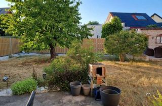 Wohnung mieten in Im Buschwald, 67361 Freisbach, Exklusive, teilmöblierte 3-ZKB-Gartengeschosswohnung mit Wellness-Sauna und großem privatem Garten