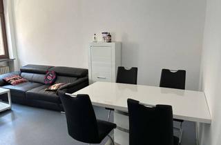 Wohnung mieten in Holzstraße, 68159 Mannheim, 2-Zimmer-Altbauwohnung mit Einbauküche in zentraler Lage, WG-geeignet