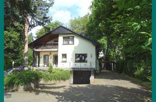 Haus kaufen in Stadionallee 10, 08393 Meerane, Traumanwesen auf parkähnlichem Grundstück, mit lichtdurchflutetem Wintergarten u. gemütlichen Kamin