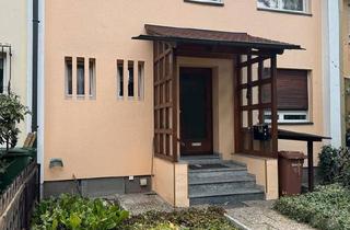 Reihenhaus kaufen in 90571 Schwaig, Schwaig Bei Nürnberg - von privat: Reihenmittelhaus mit Garage in Schwaig