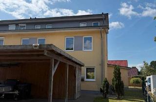 Haus kaufen in 24145 Kiel, Kiel - Reihenendhaus in perfekter Lage