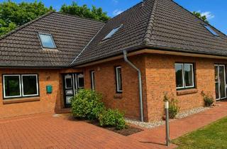Haus kaufen in 25876 Schwabstedt, Schwabstedt - Exklusives Traumhaus mit Ferienwohnung, Wellnessbereich und große