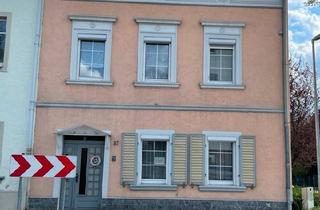 Haus kaufen in 04741 Roßwein, Roßwein - Charmantes Reihenendhaus