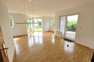 Wohnung kaufen in 74182 Obersulm, Lichtdurchflutete 2,5-Zimmer-Erdgeschosswohnung mit Terrasse und eigenem Gartenanteil